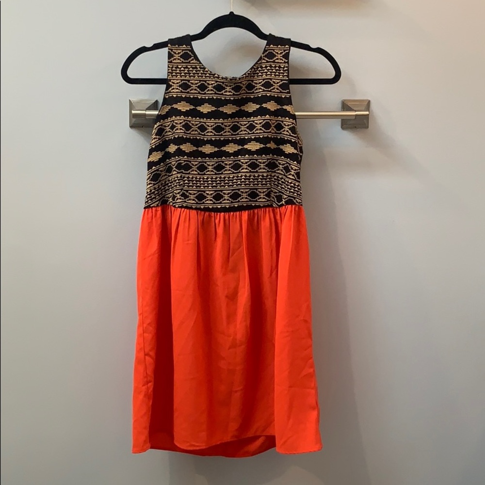 THML coral and geometric dress size large